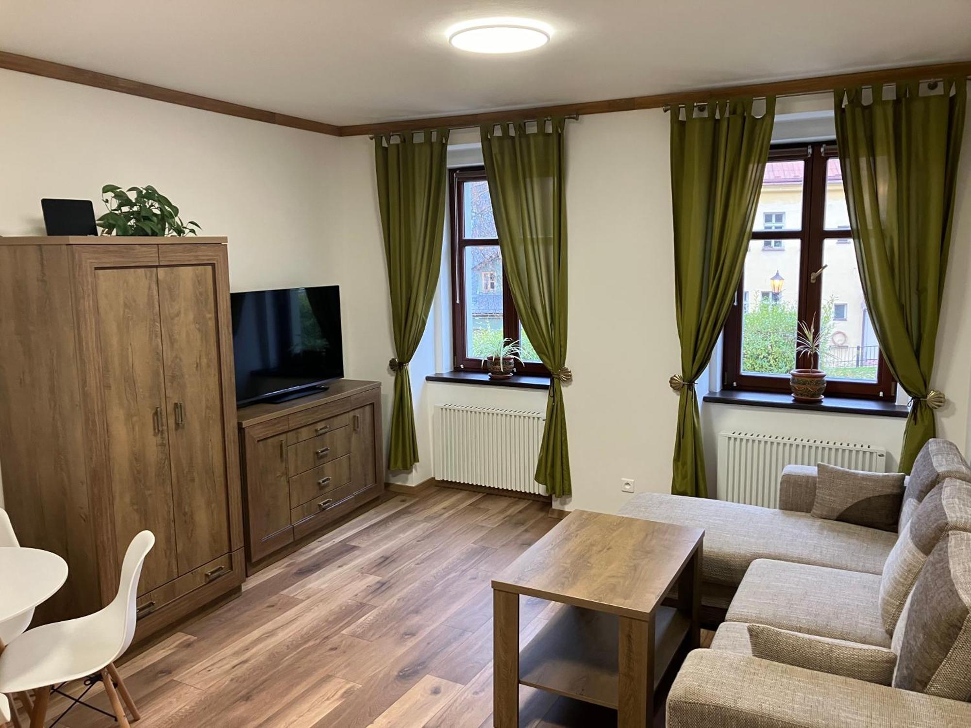 Egrensis Apartments Loket Eksteriør billede