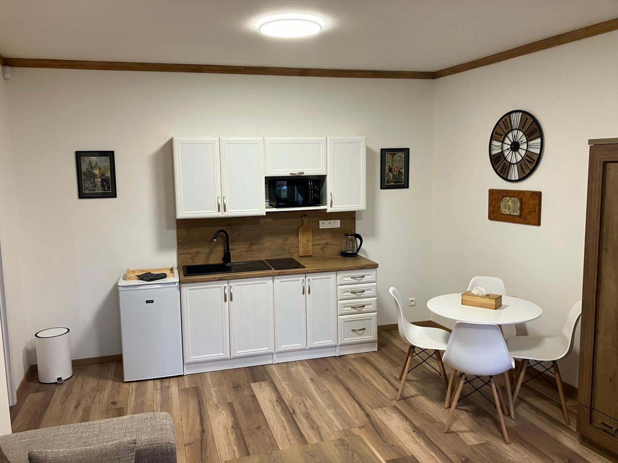Egrensis Apartments Loket Eksteriør billede