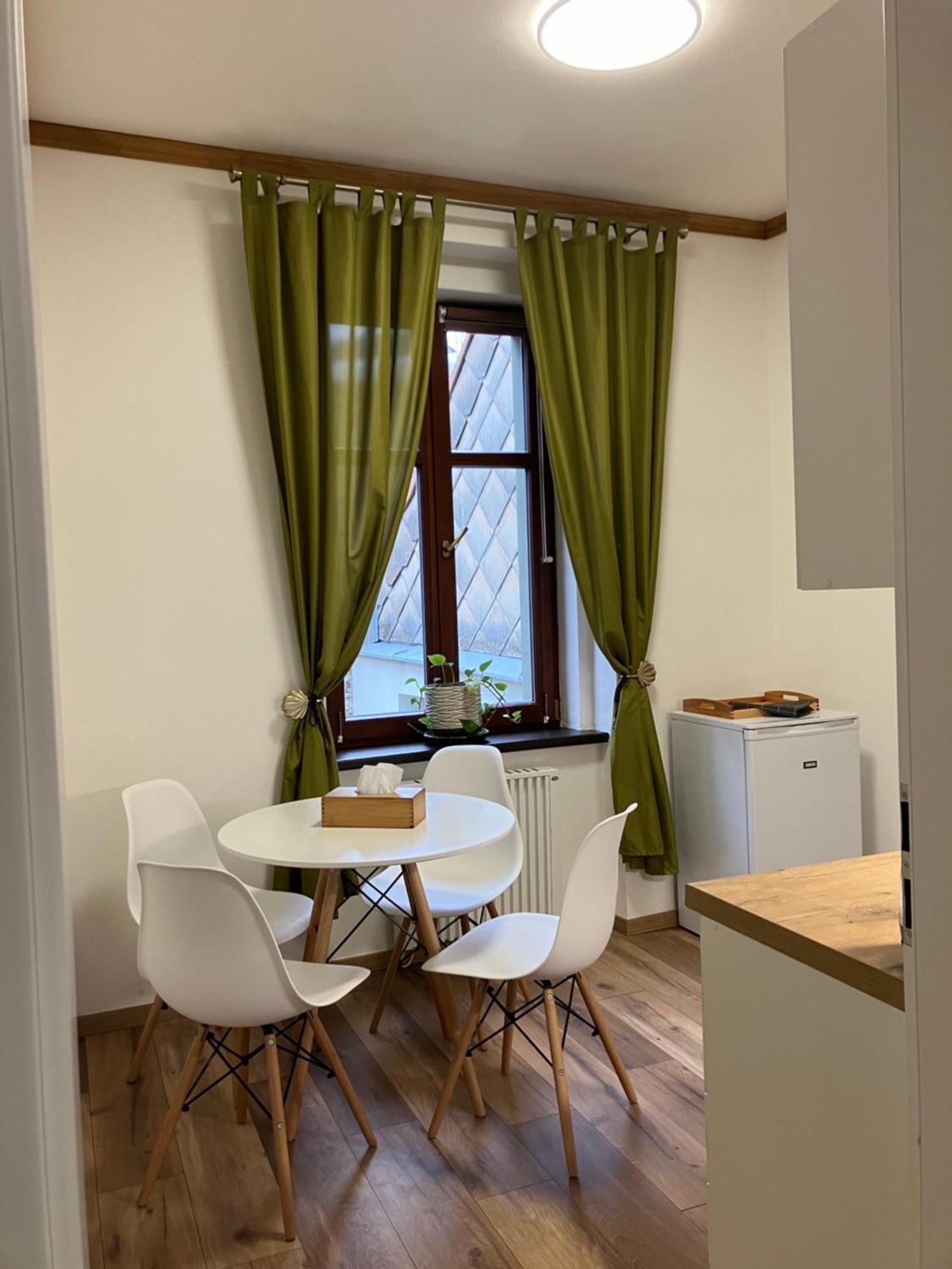 Egrensis Apartments Loket Eksteriør billede