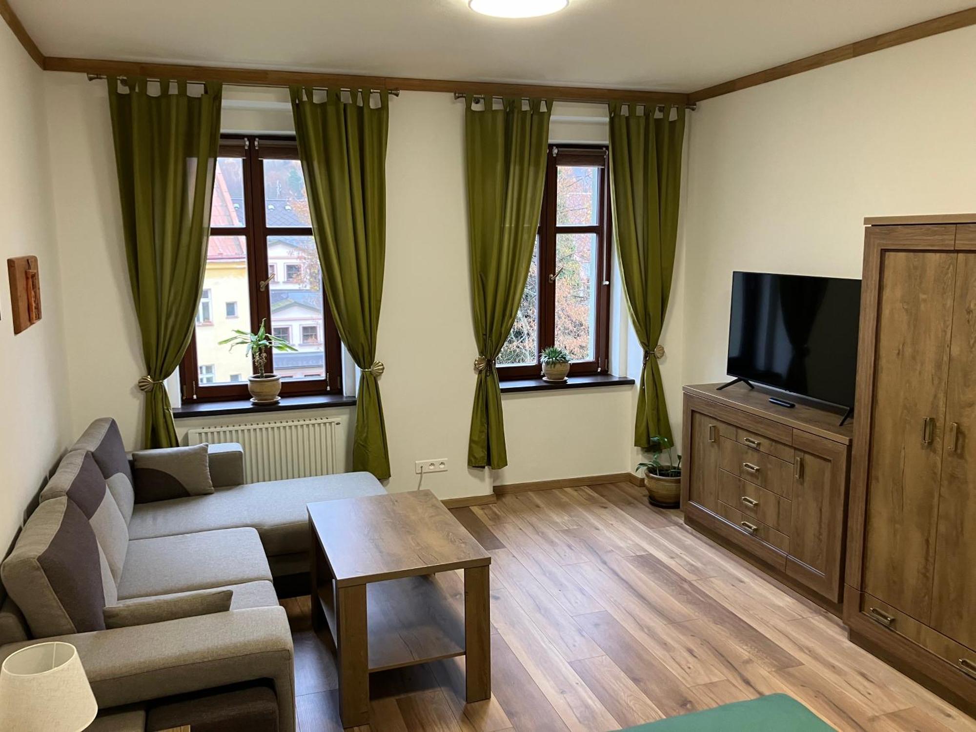 Egrensis Apartments Loket Eksteriør billede